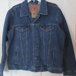 Levi Trucker Denim Jacket SZ LG New !!